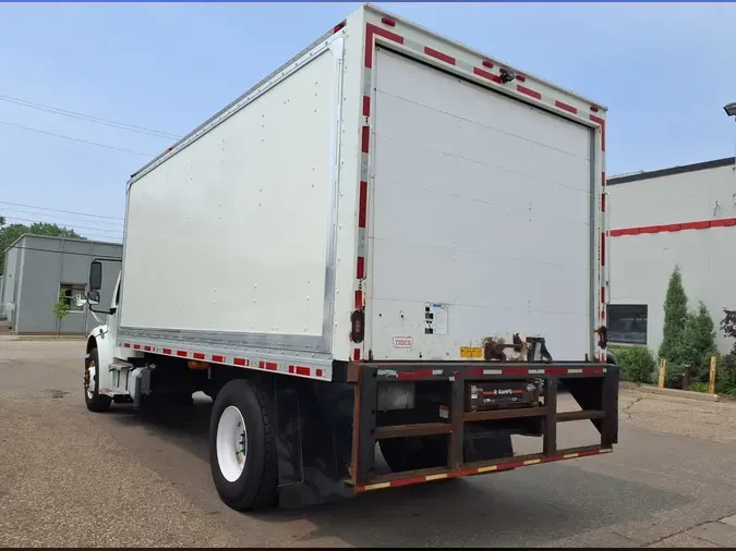 2019 FREIGHTLINER M2 106