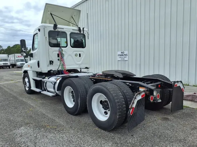 2018 FREIGHTLINER CASCADIA 125