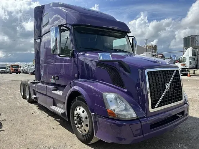 2018 VOLVO VNL64T670