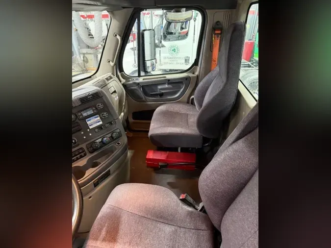 2019 FREIGHTLINER/MERCEDES CASCADIA 125