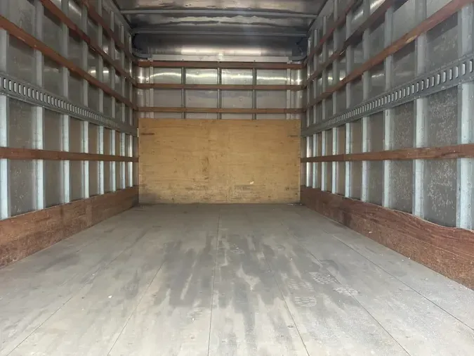 2018 ISUZU NPR HD