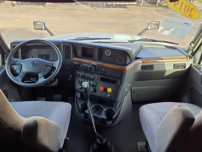 2019 NAVISTAR INTERNATIONAL LT625 SLPR CAB