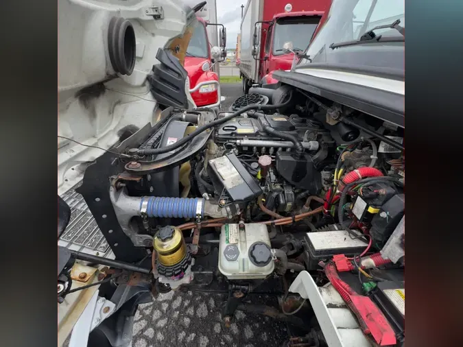 2019 FREIGHTLINER M2 106