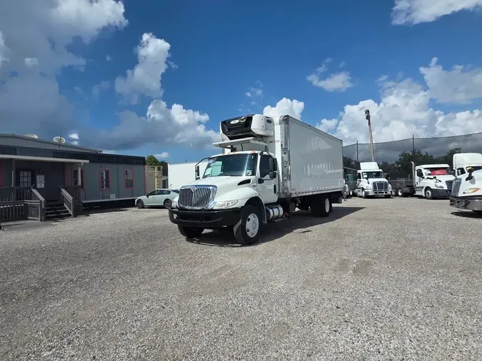 2020 NAVISTAR INTERNATIONAL MV607 (4X2)3179a152ced93e63eb27a36afb3e1a5b