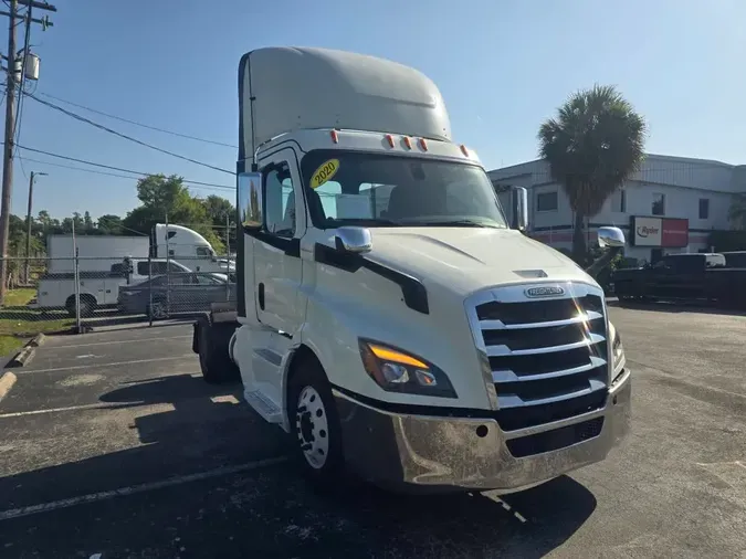 2020 FREIGHTLINER/MERCEDES NEW CASCADIA 116317ad83732238ad175f5c483ca5b7f14