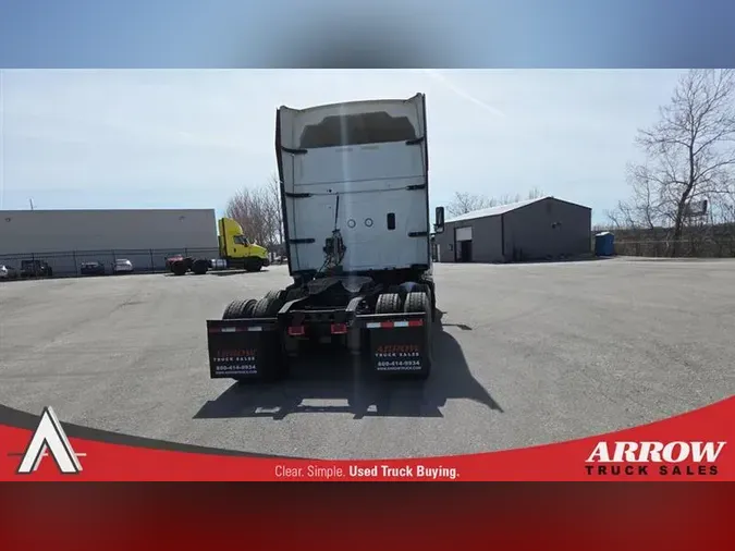 2022 INTERNATIONAL LT