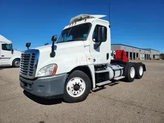 2016 FREIGHTLINER Cascadia