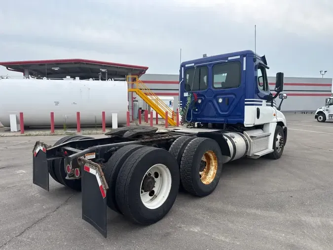 2020 FREIGHTLINER/MERCEDES CASCADIA 125317e210af4fef78e24a3abea6d14f67b