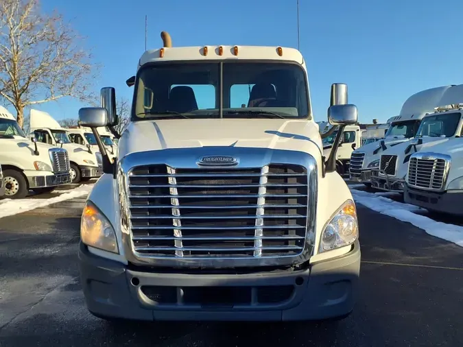 2017 FREIGHTLINER/MERCEDES CASCADIA 125