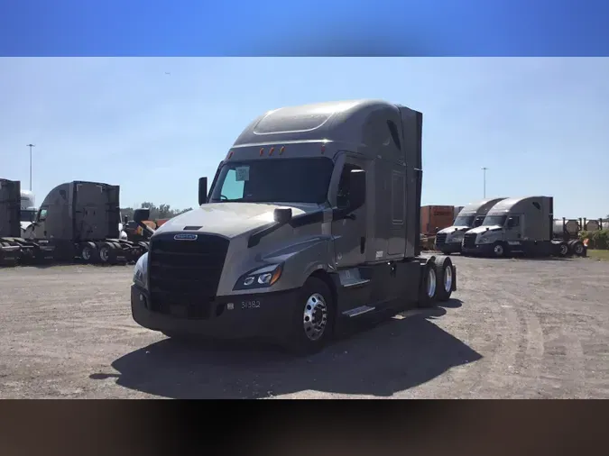 2024 Freightliner Cascadia 126317f37484ab104b4088b6a71f93ae428