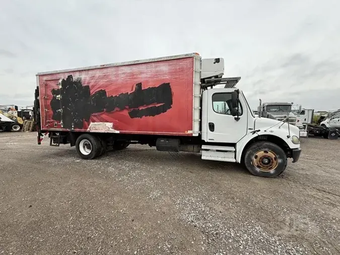 2004 FREIGHTLINER BUSINESS CLASS M2 106317f7f188f41bd027a5c52aecda45ce5