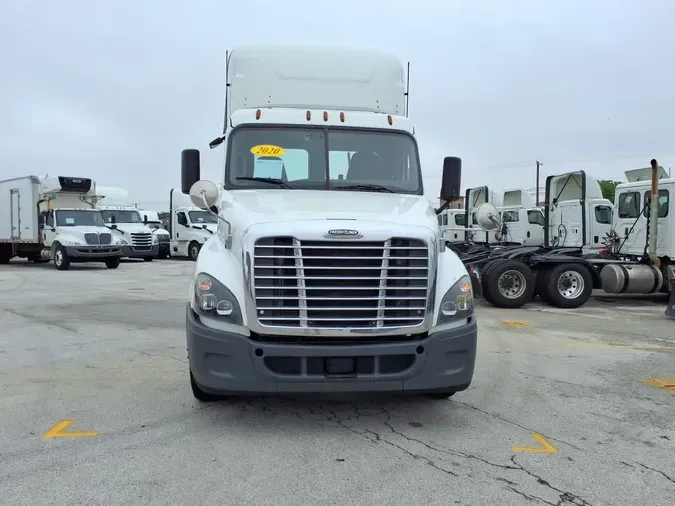 2020 FREIGHTLINER/MERCEDES CASCADIA 125