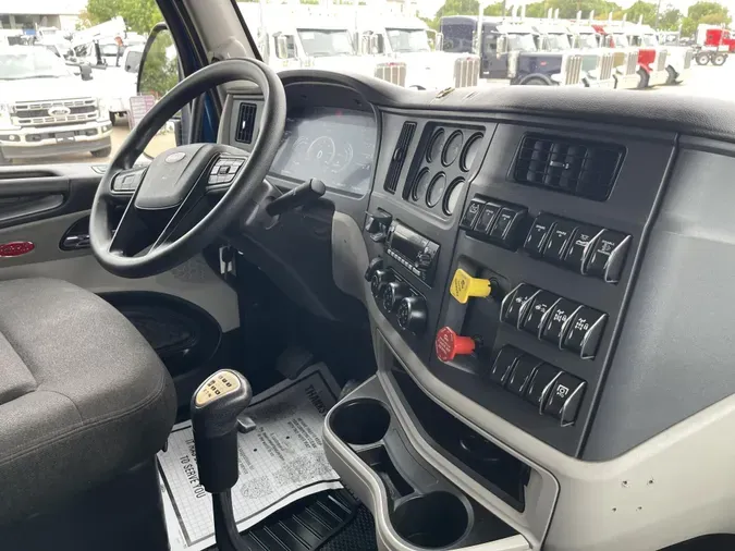 2023 Peterbilt 579
