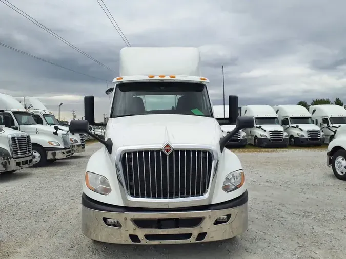 2019 NAVISTAR INTERNATIONAL LT625 DAYCAB T/A