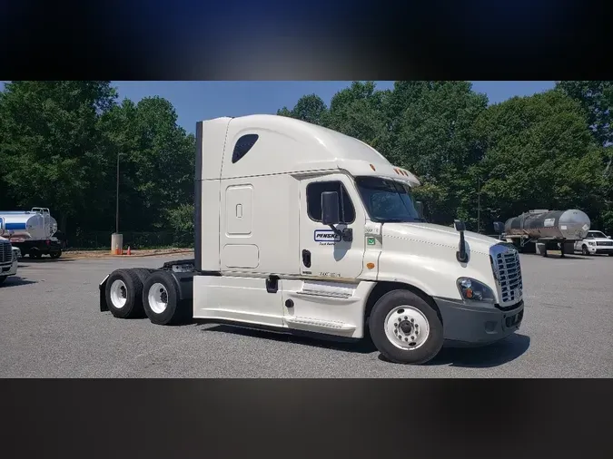 2018 Freightliner X12564ST318a65bffdfacea281451118f4129cae