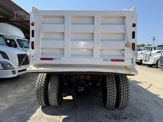2011 INTERNATIONAL WORKSTAR 7400