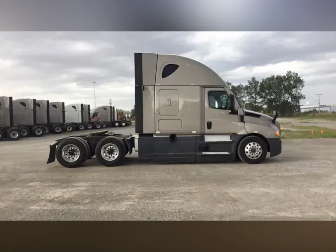 2024 Freightliner Cascadia 126