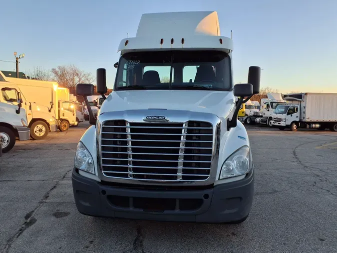 2017 FREIGHTLINER/MERCEDES CASCADIA 125