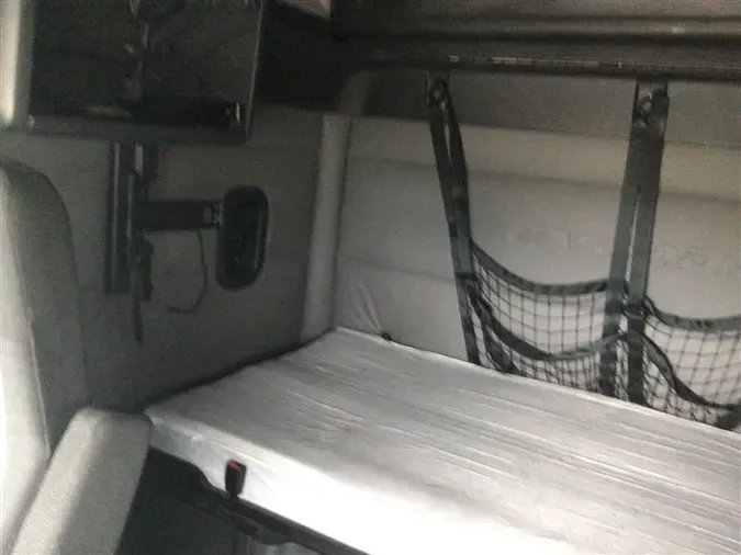 2019 FREIGHTLINER CA126