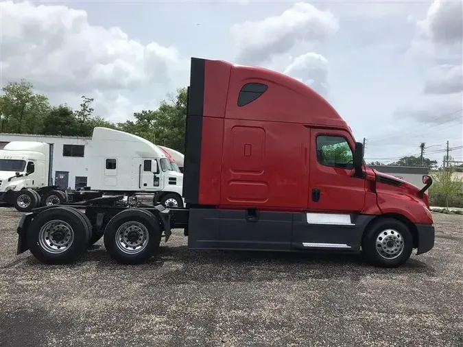 2020 FREIGHTLINER CASCADIA