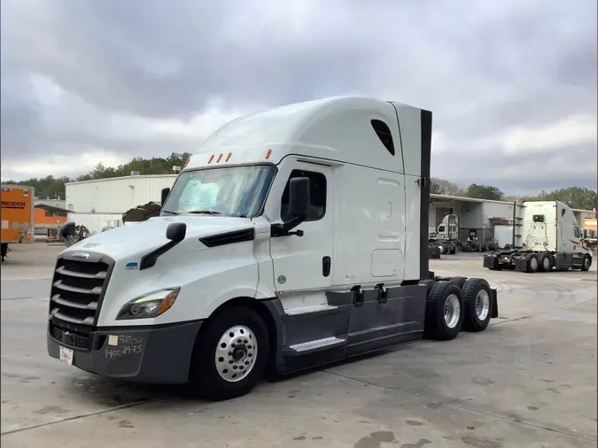 2021 Freightliner Cascadia