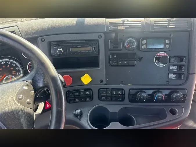2016 FREIGHTLINER CASCADIA