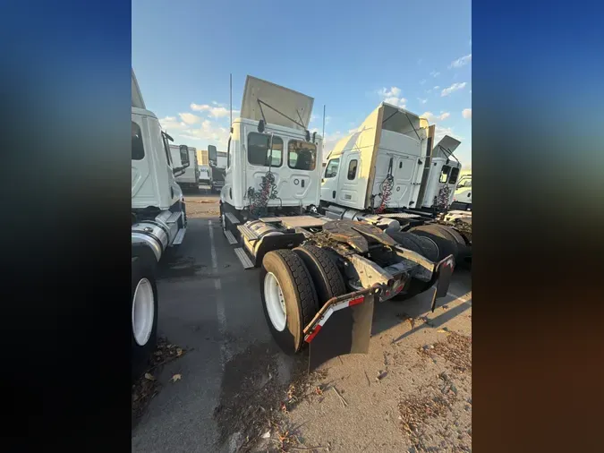 2020 FREIGHTLINER/MERCEDES NEW CASCADIA 11631968229479dce9672fd1ae570dbd3e3