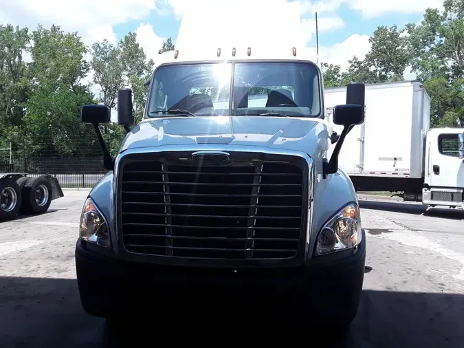2019 FREIGHTLINER CASCADIA 125
