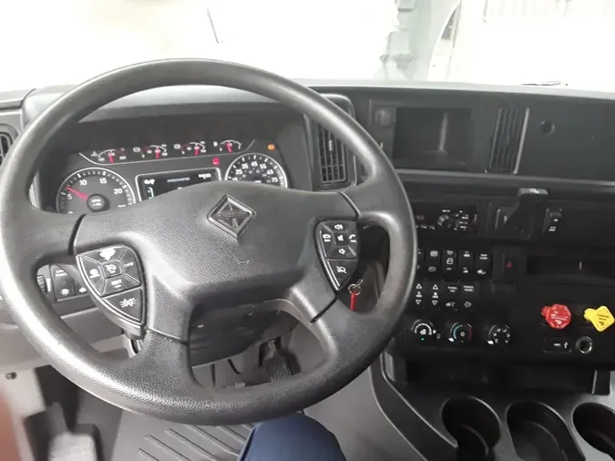 2019 NAVISTAR INTERNATIONAL LT625 SLPR CAB