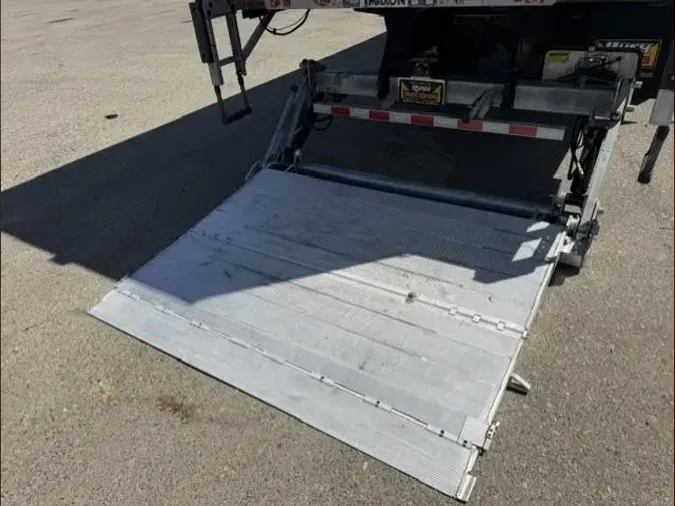 2019 Freightliner Business Class M2 106