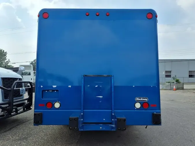 2017 FREIGHTLINER M2 106