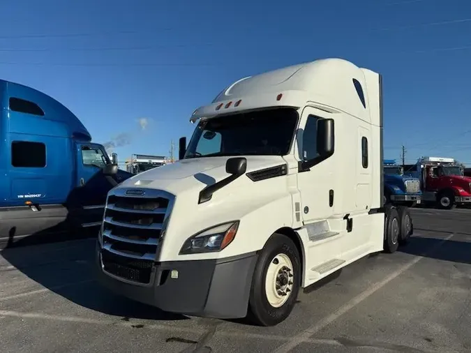 2020 Freightliner Cascadia