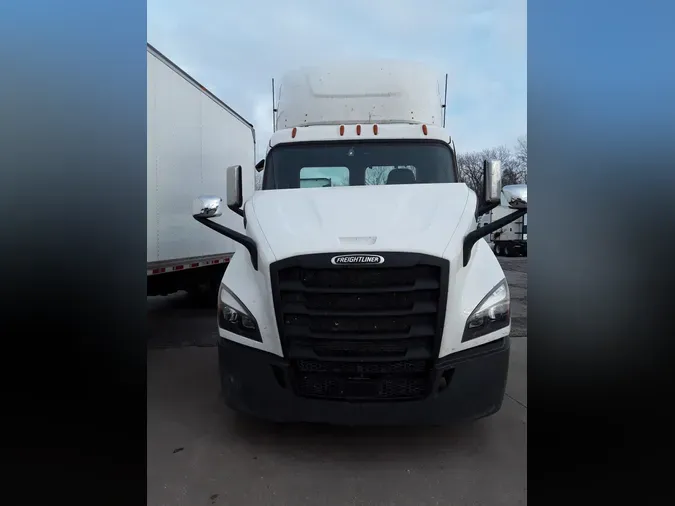 2019 FREIGHTLINER/MERCEDES NEW CASCADIA 116