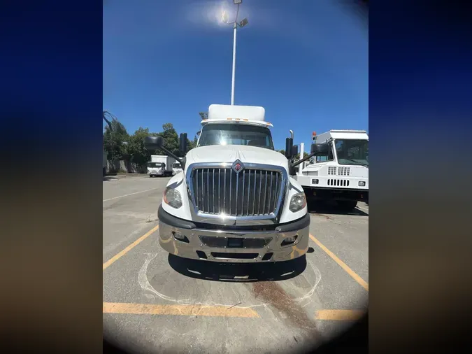 2018 NAVISTAR INTERNATIONAL LT625 DAYCAB T/A
