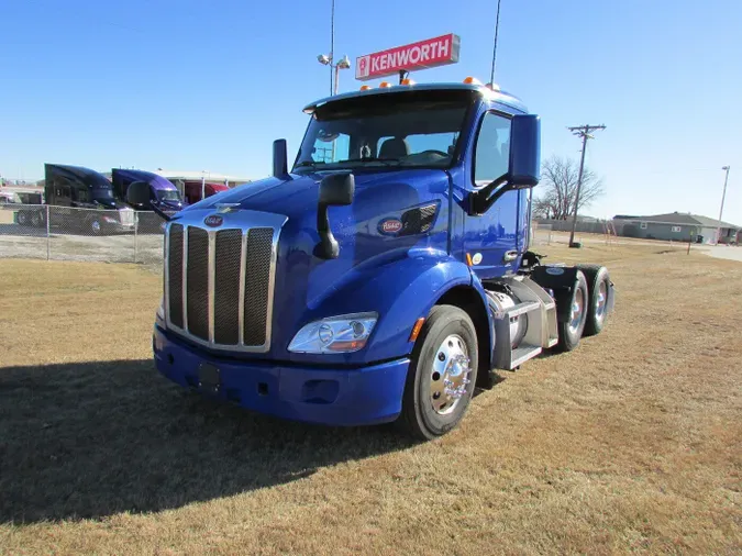 2022 Peterbilt 579
