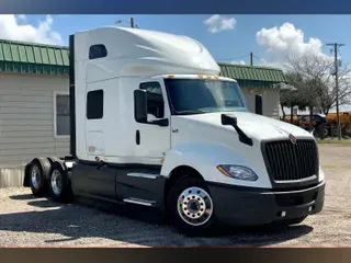 2022 INT LT625 6x4