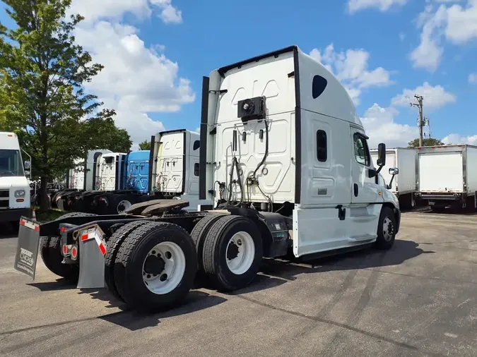 2020 FREIGHTLINER CASCADIA 125