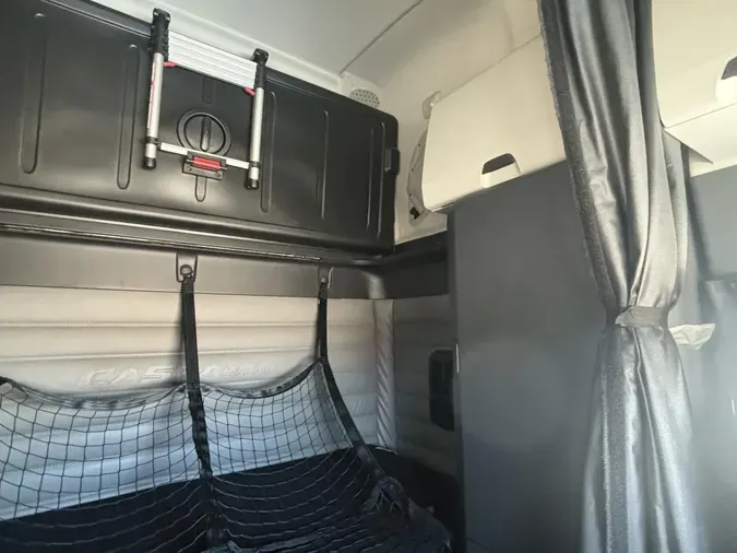 2022 Freightliner Cascadia 126