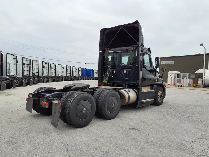 2019 FREIGHTLINER/MERCEDES CASCADIA 125