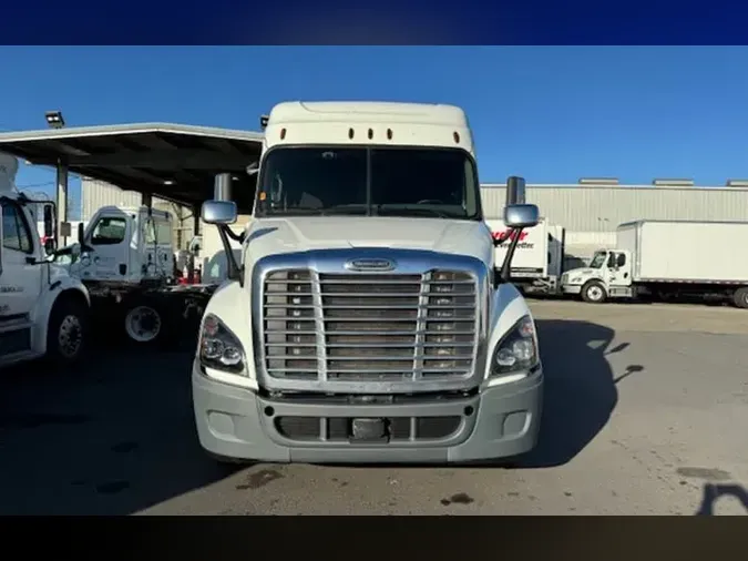 2017 FREIGHTLINER/MERCEDES CASCADIA 125