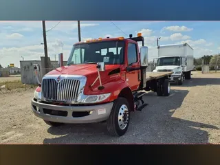 2020 NAVISTAR INTERNATIONAL MV607 (4X2)