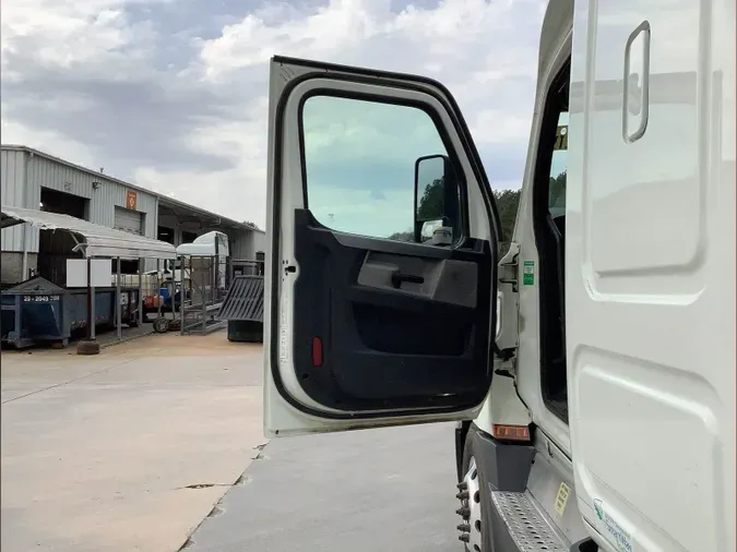 2020 Freightliner Cascadia