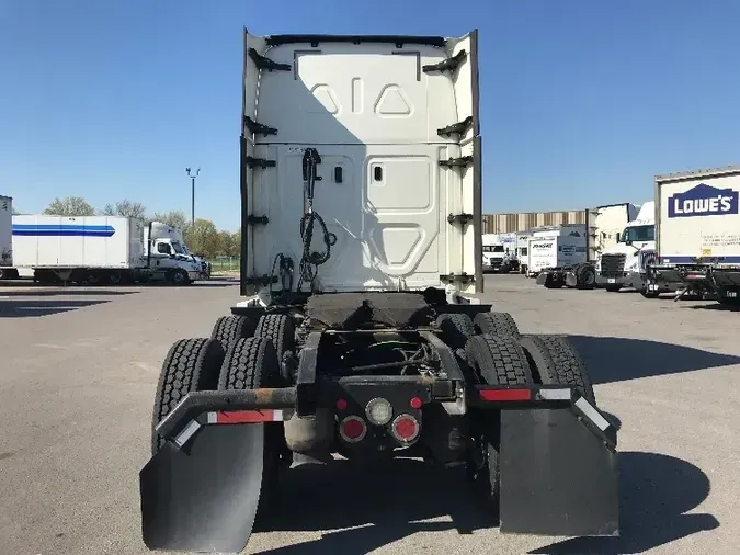 2018 Freightliner T12664ST