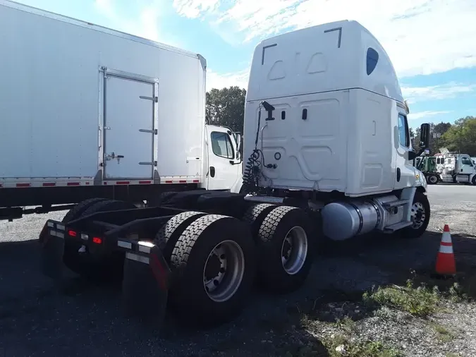 2019 FREIGHTLINER/MERCEDES CASCADIA PX11364ST