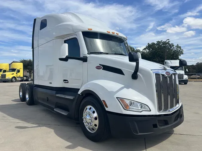 2022 Peterbilt 579