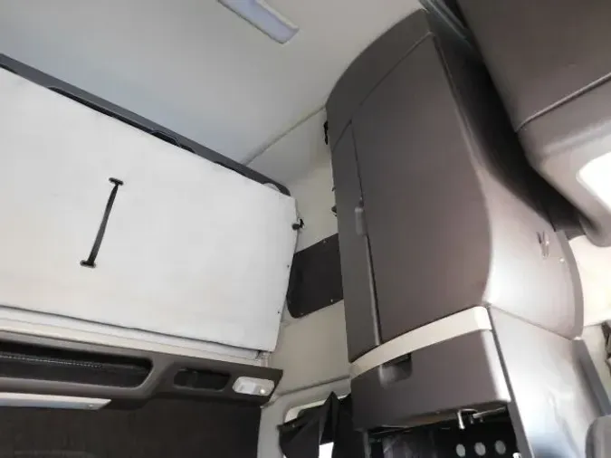 2015 Volvo VNL