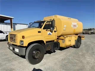 2002 GMC 7500