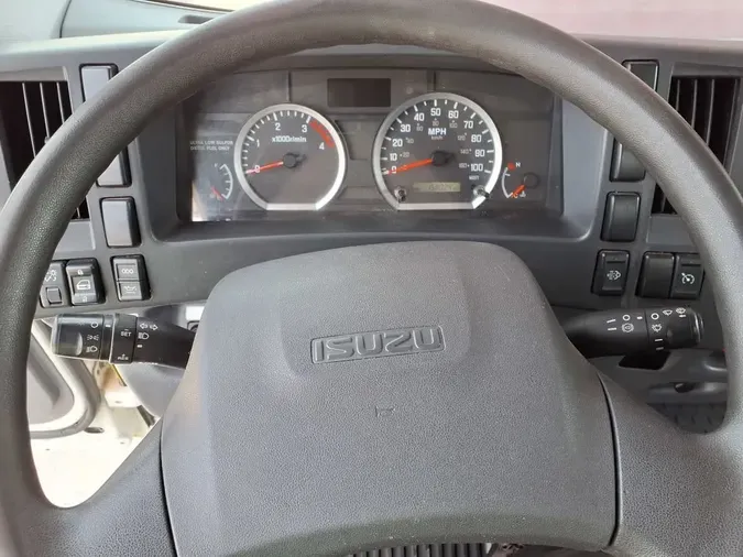 2018 ISUZU NPR HD