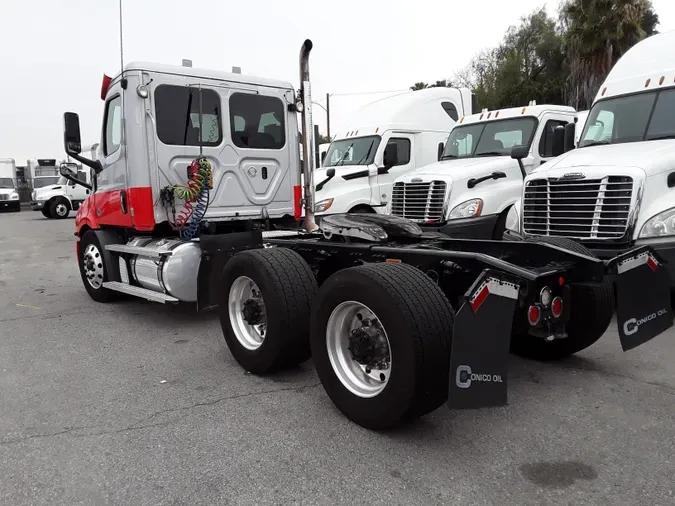 2020 FREIGHTLINER/MERCEDES NEW CASCADIA 116