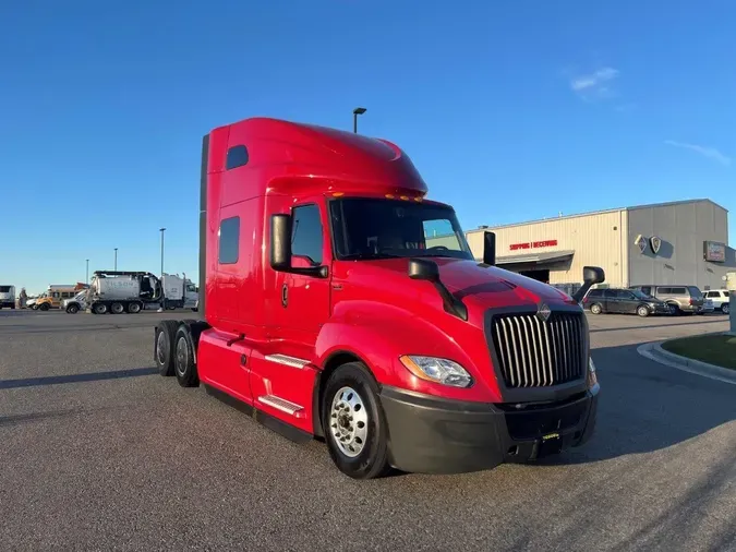 2022 International LT625